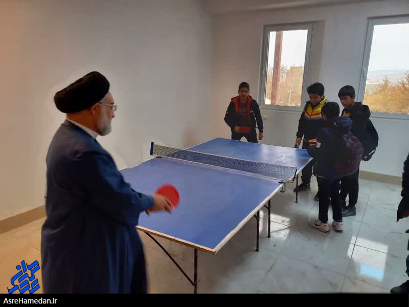 براندازان دلخوش به سراب عمامه پرانی اند!/اینجا روحانیت محبوبیت دارد+تصاویر