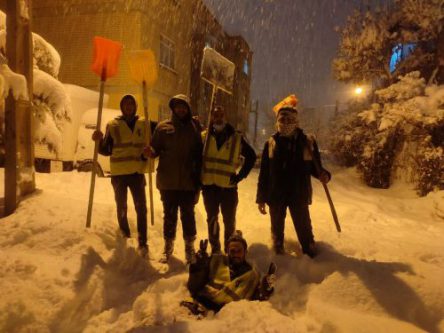 مردم و گروه‌های جهادی بسیج، مثل همیشه در صف اول خدمت‌رسانی