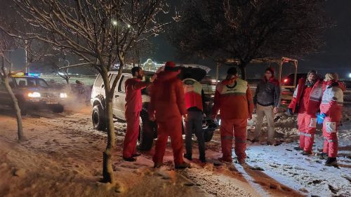 آمادگی شبانه‌روزی تیم‌های امداد جاده‌ای جمعیت هلال احمر جهت خدمت به مردم