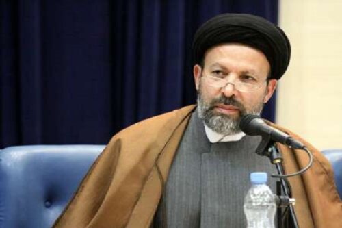 مصلای همدان آماده برای نماز عید فطر