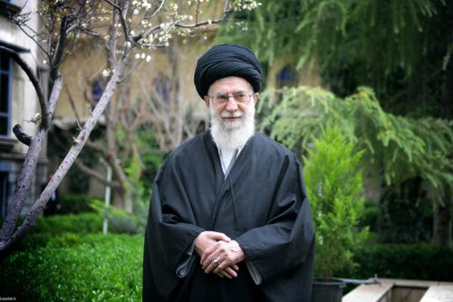 حضرت آیت الله خامنه‌ای، آرامشی برای امت