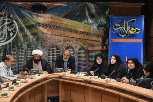 اجرای ۳ هزار برنامه طی دهه کرامت در استان همدان/هر خانه یک جشن، هر خانه یک پرچم