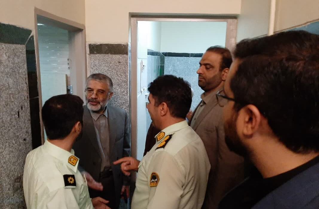 لزوم برخورد جدی با اراذل و اوباش