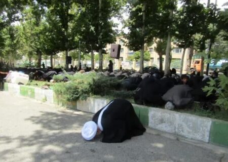 جلوه‌ای از عاشورا در نمازجمعه عاشورایی اسدآباد+عکس