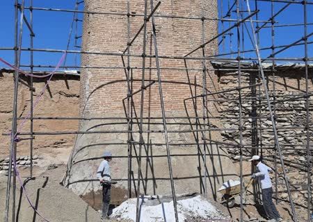 برج تاریخی روستای  بید کرپه وسطی  مرمت می شود