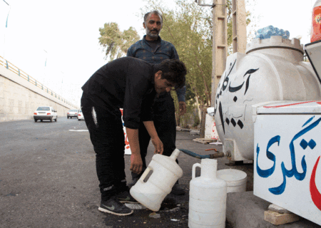 آقایان مسئول، پمپ‌های آب در طبقات بالا جواب نمی‌دهد!