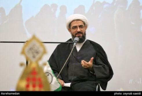 خیمه امام‌ حسین(ع) گره گشایی فرهنگی می‌کند