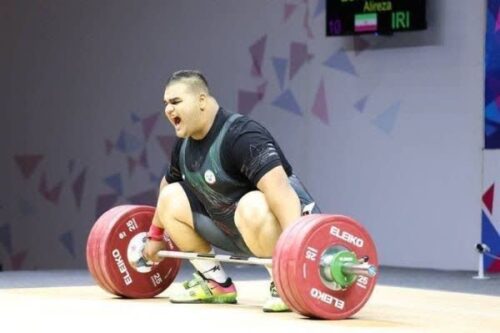 یک تویسرکانی قوی‌ترین وزنه‌برادر جوان آسیا شد