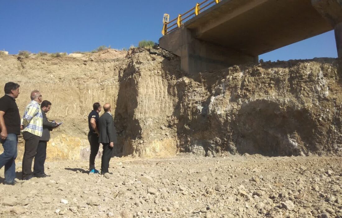 تکمیل عملیات زیرسازی محور نهاوند به فیروزان تا پایان سال