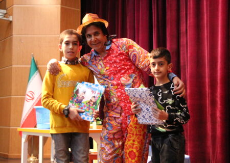 اولین گردهمایی نوه‌های شهید در کشور برگزار شد