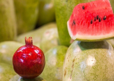 بازار شب یلدا تحت نظارت است