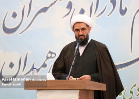 عزت و عظمت کشور متعلق به مادران و همسران شهدا است