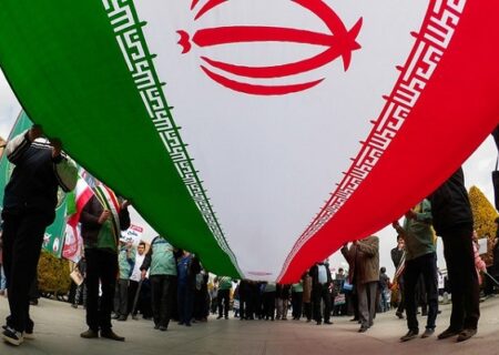 دیار الوند، در ۲۲ بهمن غرق در شور و حماسه