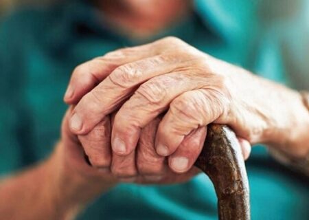 سقوط آزاد به سمت سیاه چاله جمعیتی