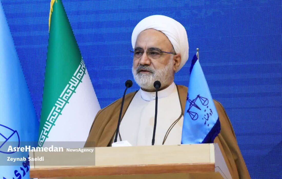 از بیان دستاوردهای انقلاب غافل شدیم