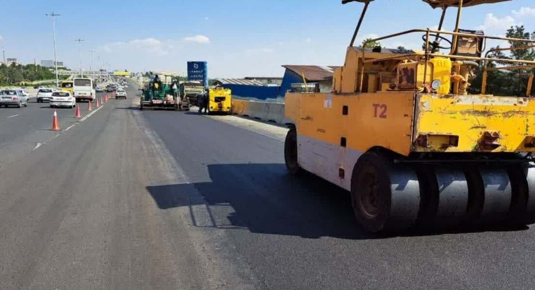 شروع عملیات آسفالت‌ریزی معابر نهاوند در نیمه اردیبهشت