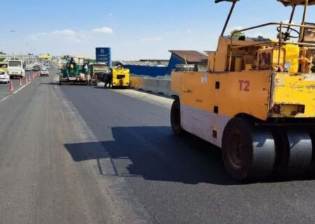 شروع عملیات آسفالت‌ریزی معابر نهاوند در نیمه اردیبهشت