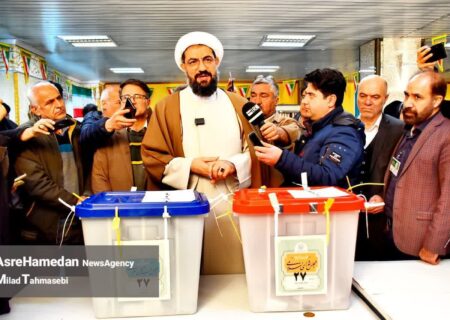 نمایندگان منتخب به اعتماد مردم توجه کنند