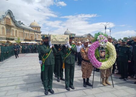 پیکر شهید تازه تفحص شده دفاع مقدس در همدان تشییع شد