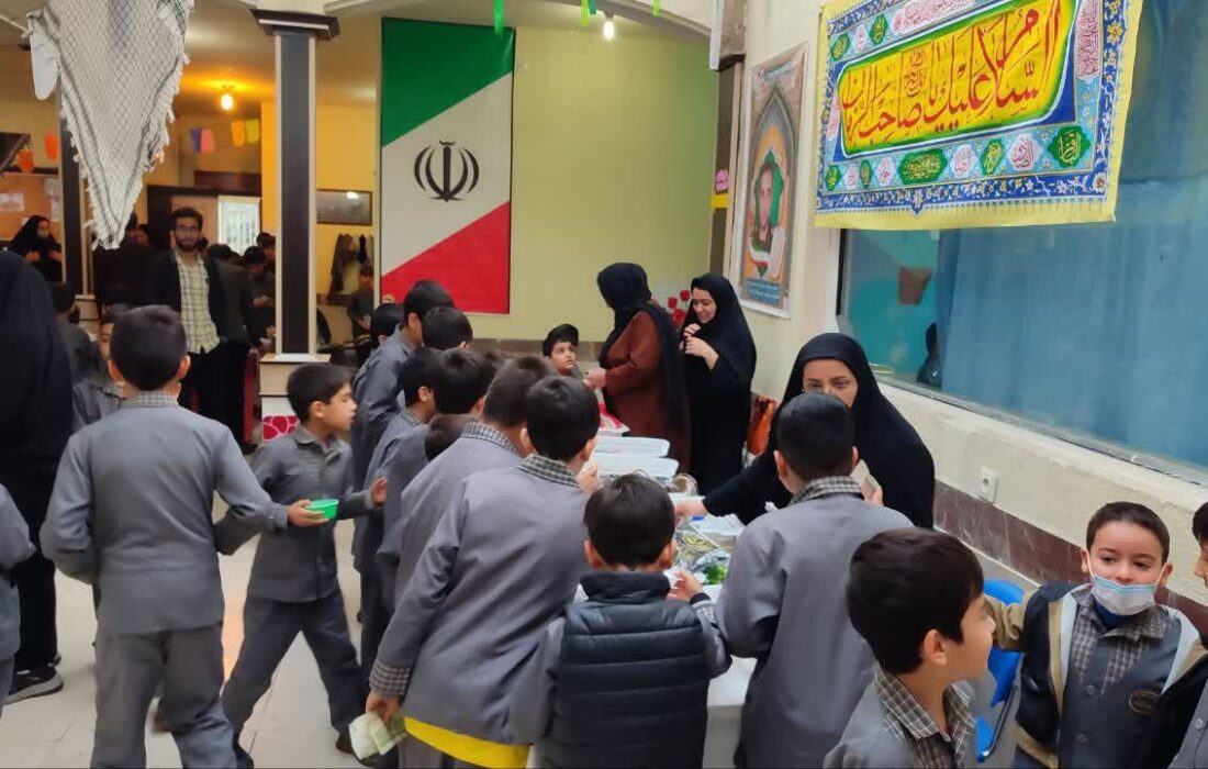 مشق مقاومت دانش‌آموزان مدرسه راهیان کوثر ملایر