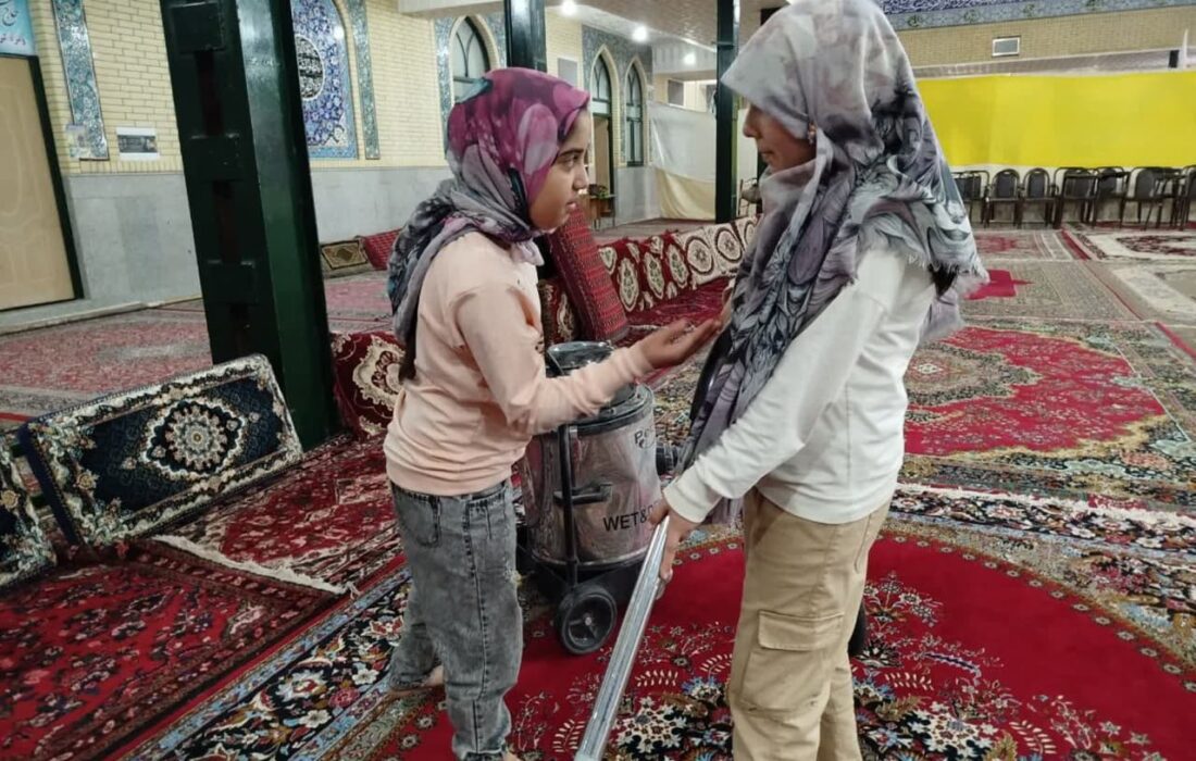 نور رمضان در دستان بانوان فاطمی