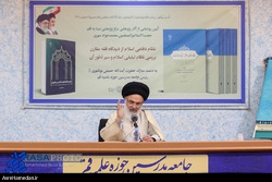 حوزه علمیه در راه رسیدن به تمدن نوین اسلامی در حال پیشروی است