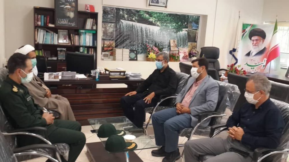 تجلیل سپاه ناحیه نهاوند از مدافعان سلامت در خط مقدم کرونا