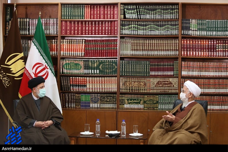 مسئولین تلاش کنند که مردم محترمانه و آبرومندانه زندگی کنند/ توسعه در کار و تولید باید مورد توجه جدی قرار بگیرد