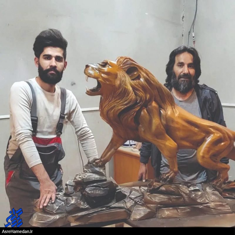 اینجا هنر موج می زند/خلق آثاری شگرف با صیقل چوب توسط جوان ملایری+ تصاویر