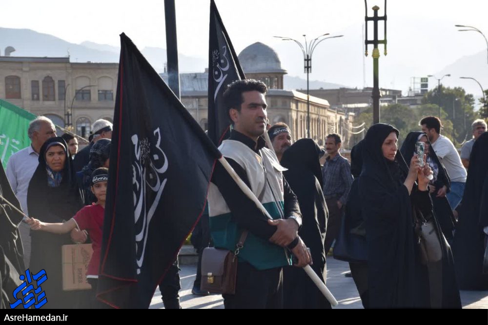 مراسم سوگواری سالروز شهادت امام رضا(ع) در میدان امام خمینی همدان