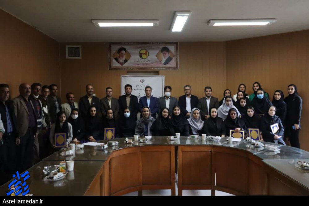 تجلیل از مدال‌آوران المپیاد استعدادهای برتر در نهاوند/بانوان نهاوندی در میدان ورزش و دفاع از ارزش‌ها خوش درخشیدند