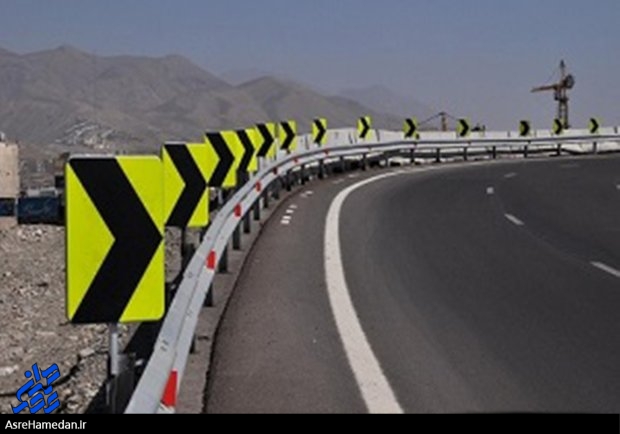 حفظ علائم جاده ای نیازمند اعتبار بالایی است