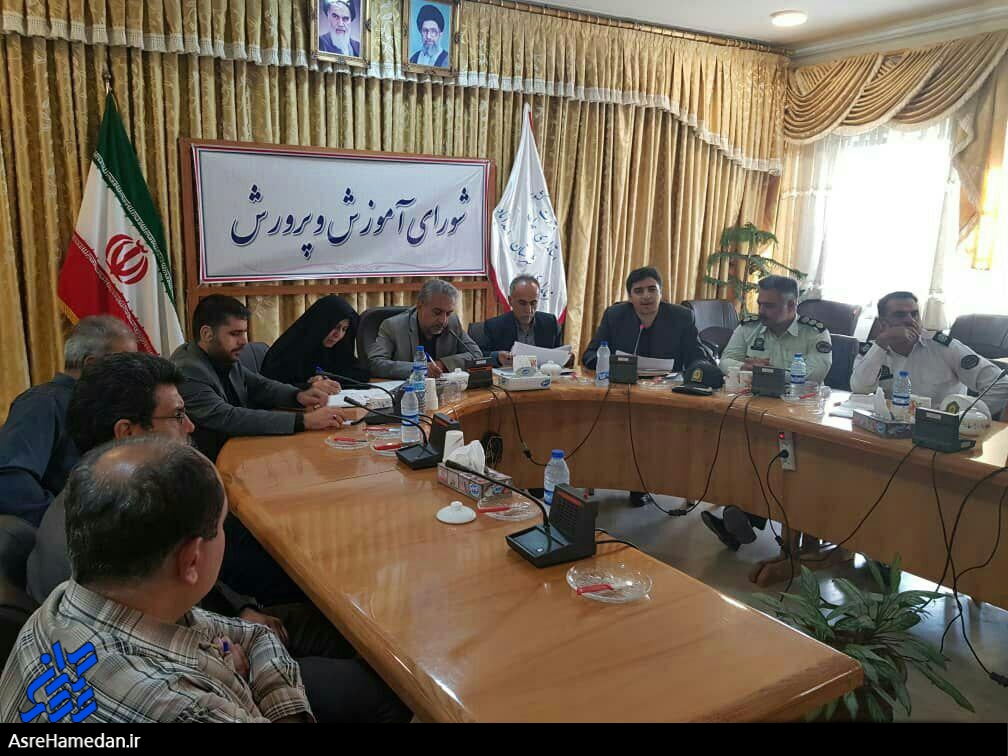 اختصاص ۶ میلیارد تومان اعتبار به آموزش و پرورش اسدآباد/کلنگ زنی دو مدرسه روستایی در هفته دفاع مقدس