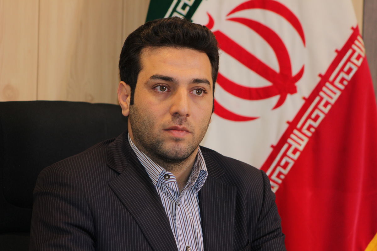 با الکترونیکی کردن فرآیند شهرداری کمک شایانی به مردم می شود
