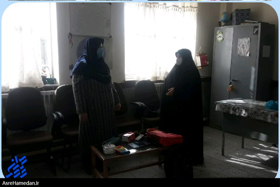 اهدای چهارعدد گوشی هوشمند به دانش آموزان نیازمند