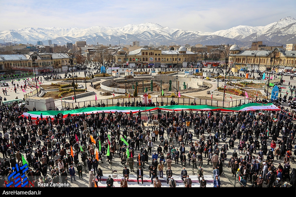 مسئولین در تماشایی ترین بهمن قرن از مردم جاماندند