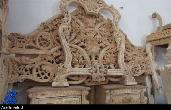 نان آوری ۷۰۰ نفر در یک روستا با جان دادن به چوب های بی جان/اشترمل؛ روستای ملی منبت گلریز، بدون بیکار