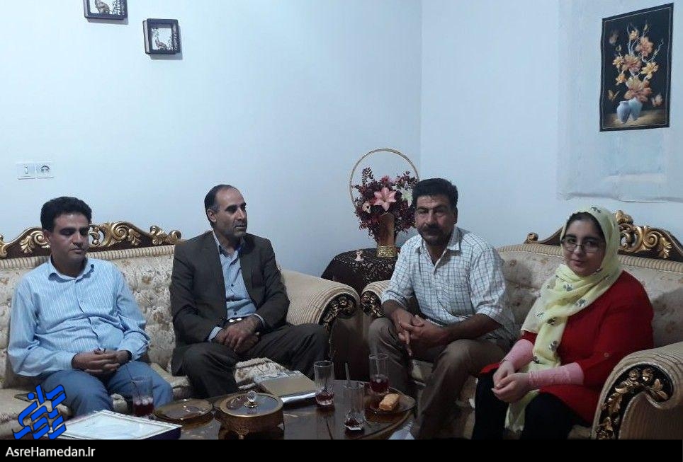 کسب رتبه ۳رقمی توانخواه اسدآبادی در کنکور ۹۸