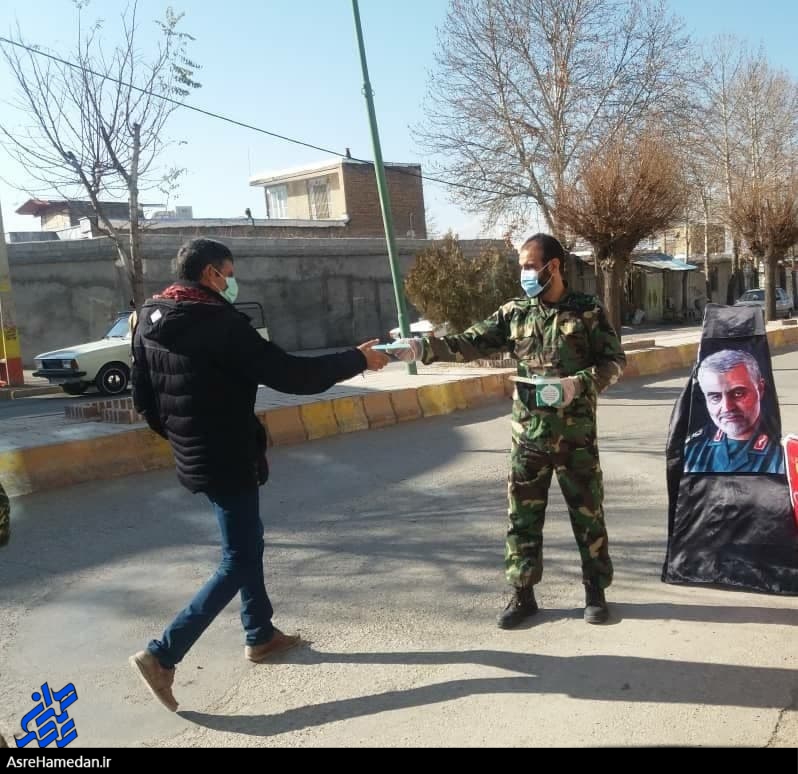 توزیع ۴۵۰۰ ماسک رایگان به مناسبت سالگرد شهید سلیمانی+ تصاویر