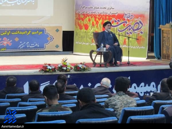 شهید حاج قاسم سلیمانی در عمل نشان داد که اسلام مرزی ندارد+ تصاویر