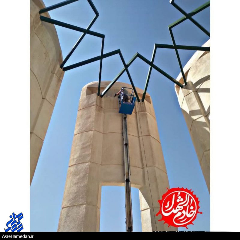 اجرای نورپردازی یادمان شهدای گمنام توسط جوانان جهادگر نهاوند/ انتظار جوانان از مسئولان برای حل مشکلات گلزار شهدا