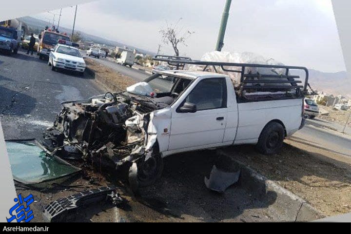 تصاویری از تصادف زنجیره ای چندین خودرو در نهاوند