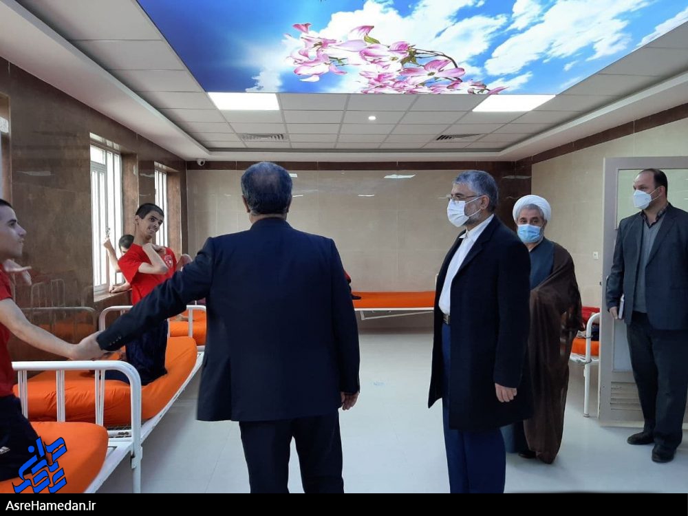 تأمین اقلام دارویی و غذایی مراکز نگهداری از معلولان ضروری است