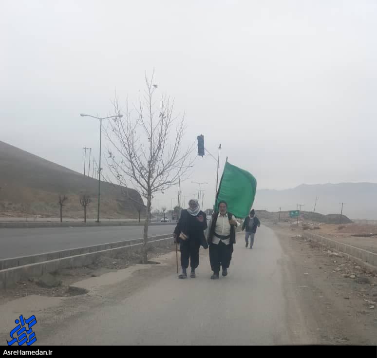 استقبال مردم نهاوند از زائران عراقی حرم امام رضا(ع)+ تصاویر