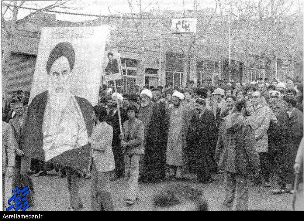 تصاویر خاطره انگیزی از راهپیمایی مردم نهاوند در سال ۵۷