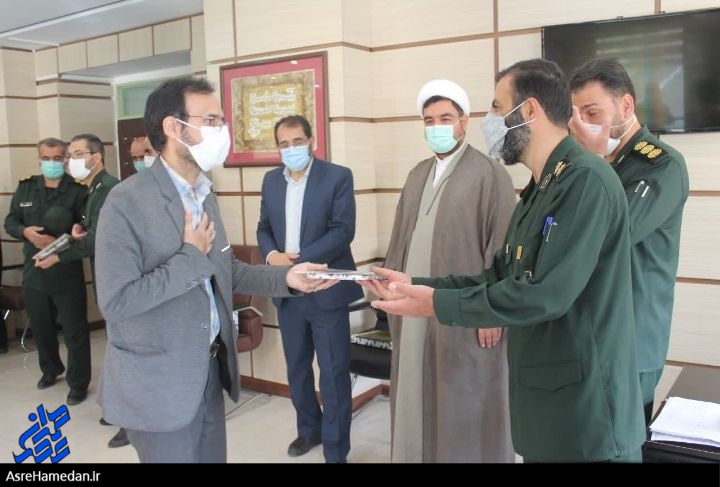 تجلیل از روسای آموزش و پرورش ناحیه یک و دو شهرستان همدان