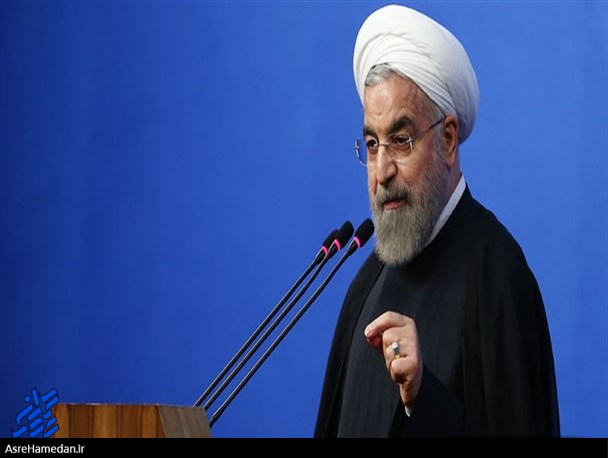 نظرات روحانی و دولت بعد از خروج از برجام؛ فقط دیوانه مذاکره می کند