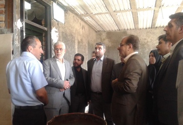 بازدید معاون بنیاد مسکن کشور از روستای سیل زده قره بلاغ اسدآباد