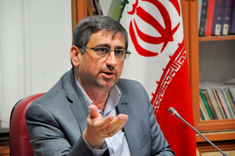 سرمایه گذاران بخش خصوصی و تولیدکنندگان خط مقدم مبارزه با جنگ اقتصادی هستند