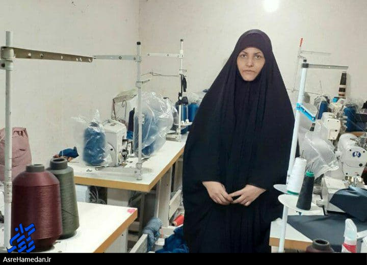 همت بانوی بسیجی بهاری در ایجاد کارگاه خیاطی